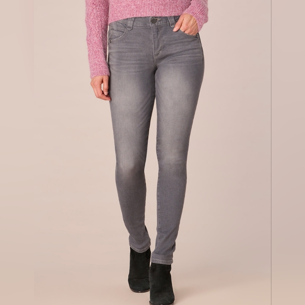 Women's Gray Skinny Jeans